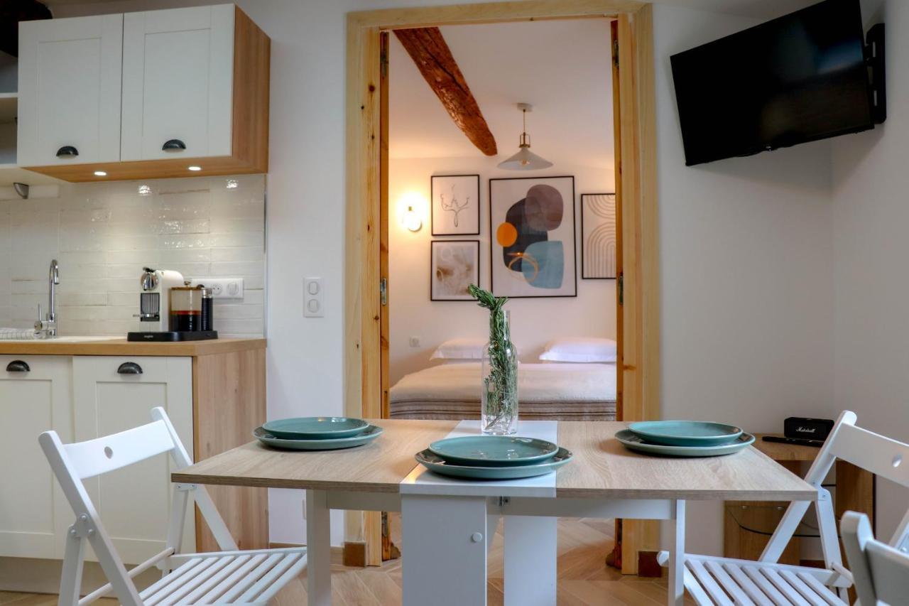 Aubernon Luxurious, Newly Renovated Flat In Heart Of Old Antibesアパートメント エクステリア 写真