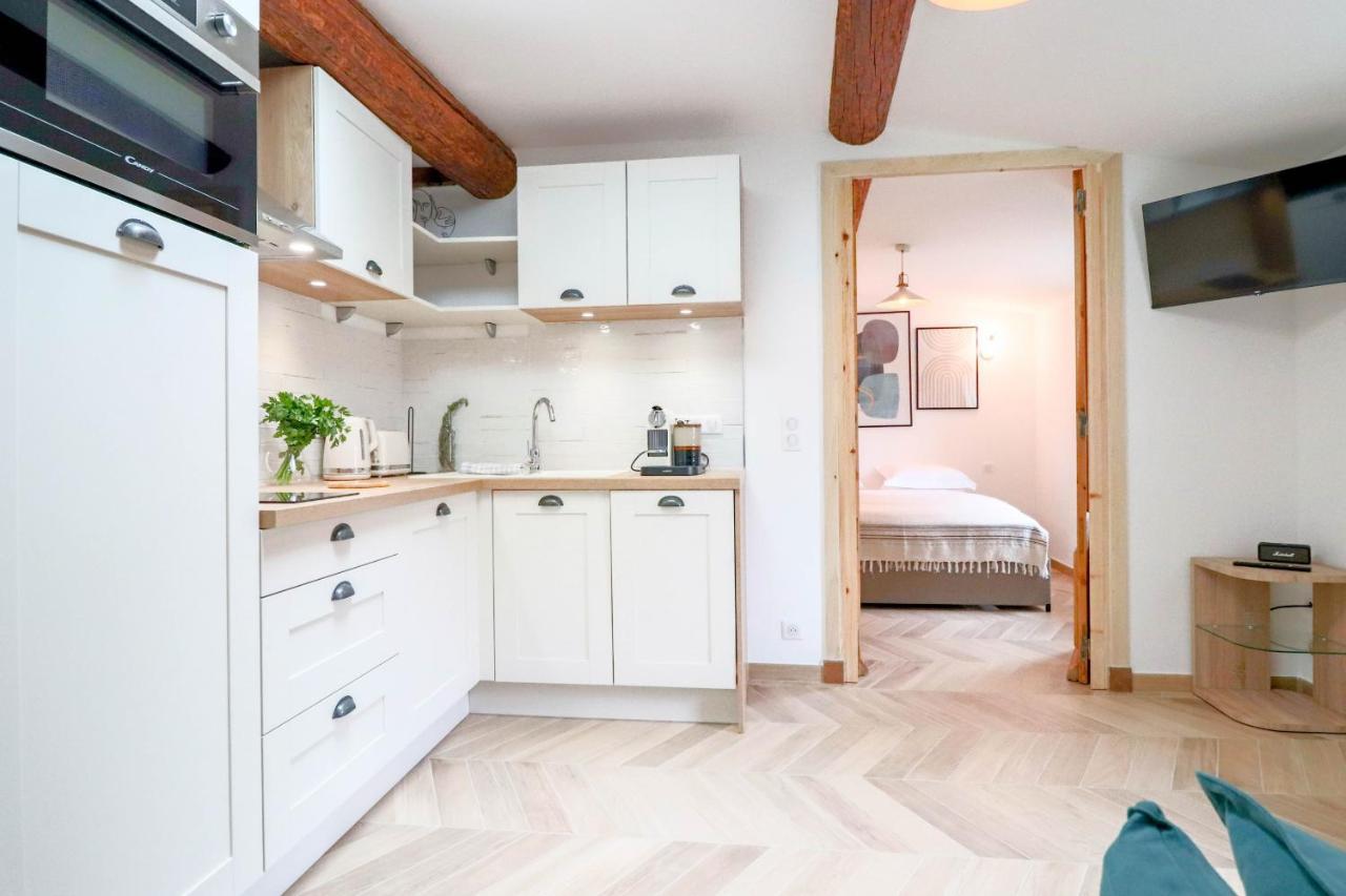Aubernon Luxurious, Newly Renovated Flat In Heart Of Old Antibesアパートメント エクステリア 写真
