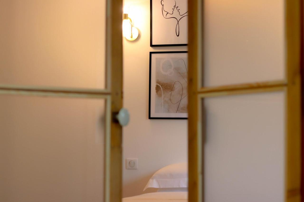 Aubernon Luxurious, Newly Renovated Flat In Heart Of Old Antibesアパートメント エクステリア 写真
